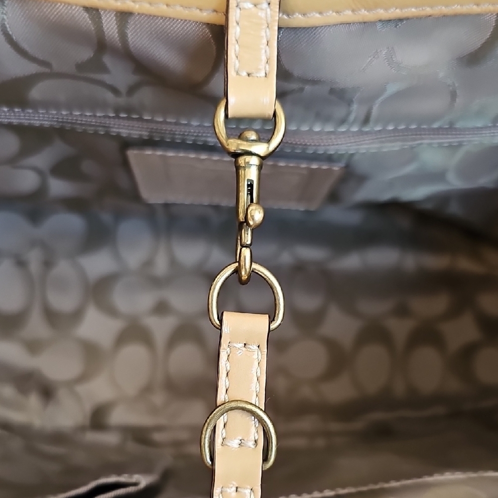 Coach  2008 Gallery Laced East West Tote Bag EUC Camel - Picture 11 of 11